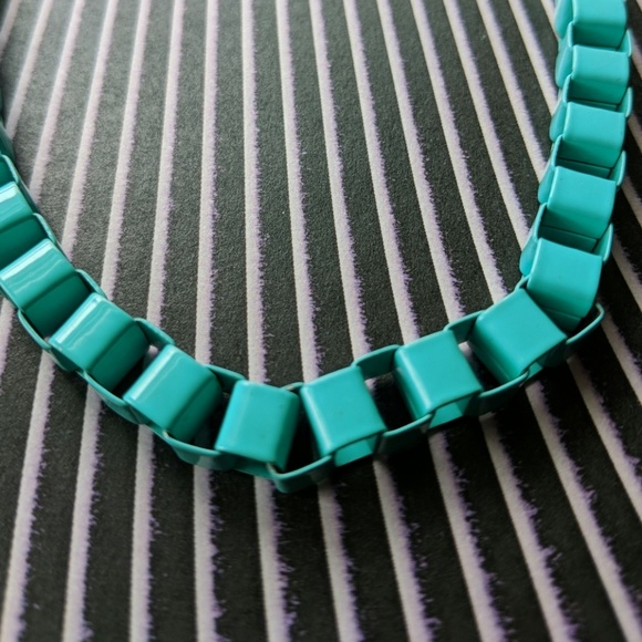 H&M Turquoise Chain Link Necklace - Picture 2 of 3